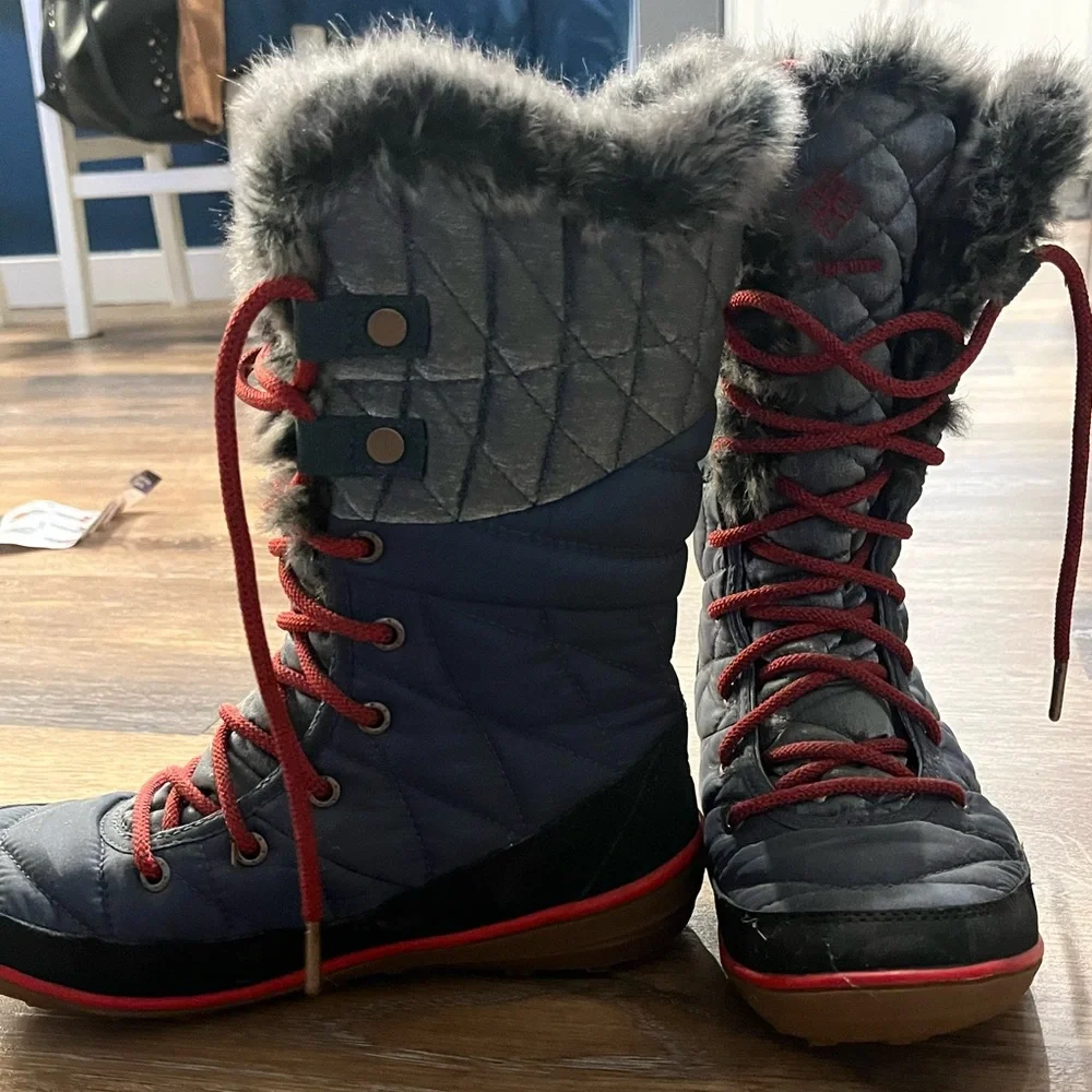 Boots - Picture 2 of 6